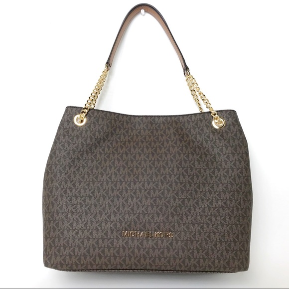 Michael Kors Handbags - NWT Michael Kors Jet Set Shoulder Tote